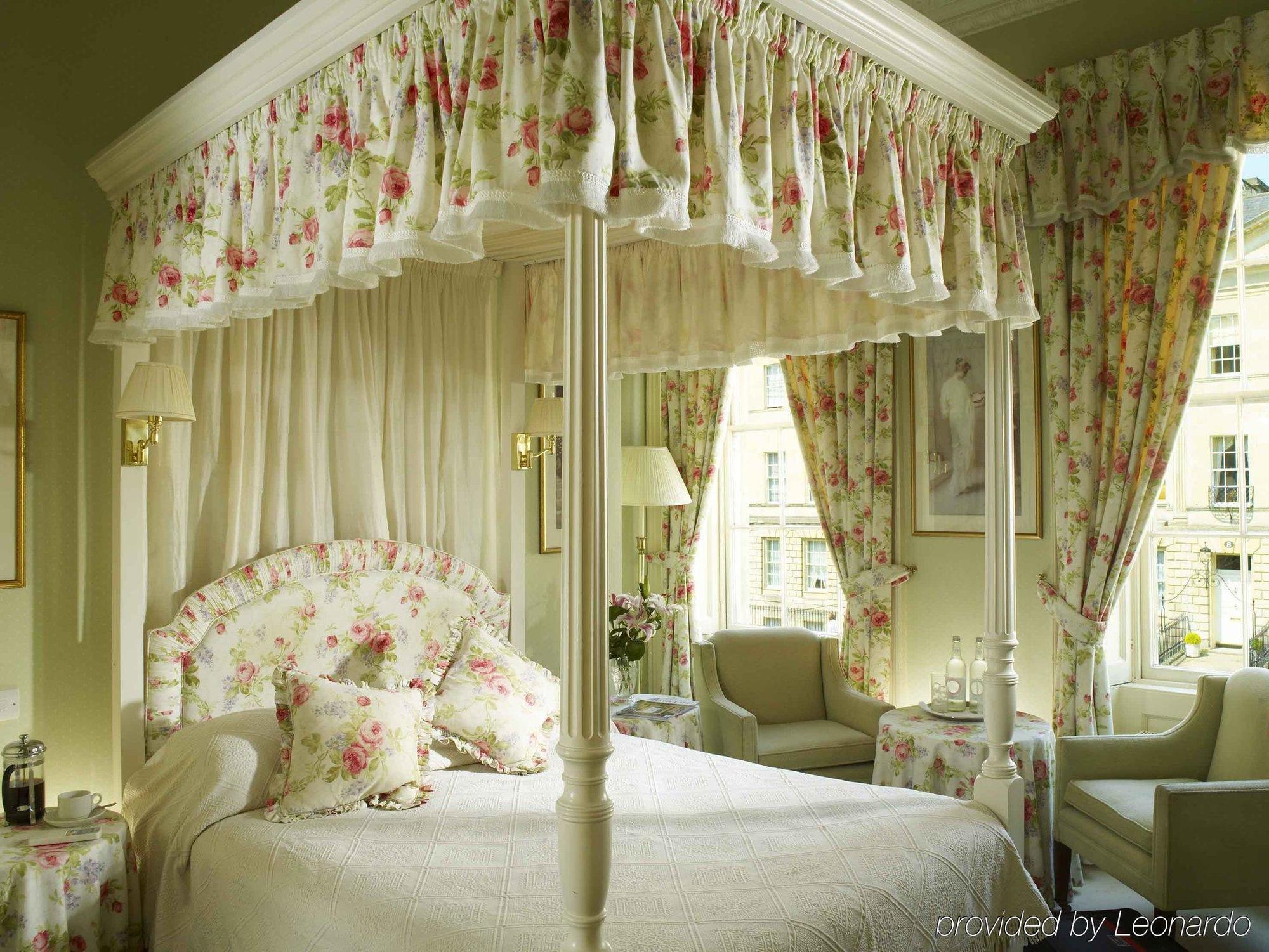 ホテル ザ ウィンザー タウンハウス バース エクステリア 写真 A bedroom at the hotel