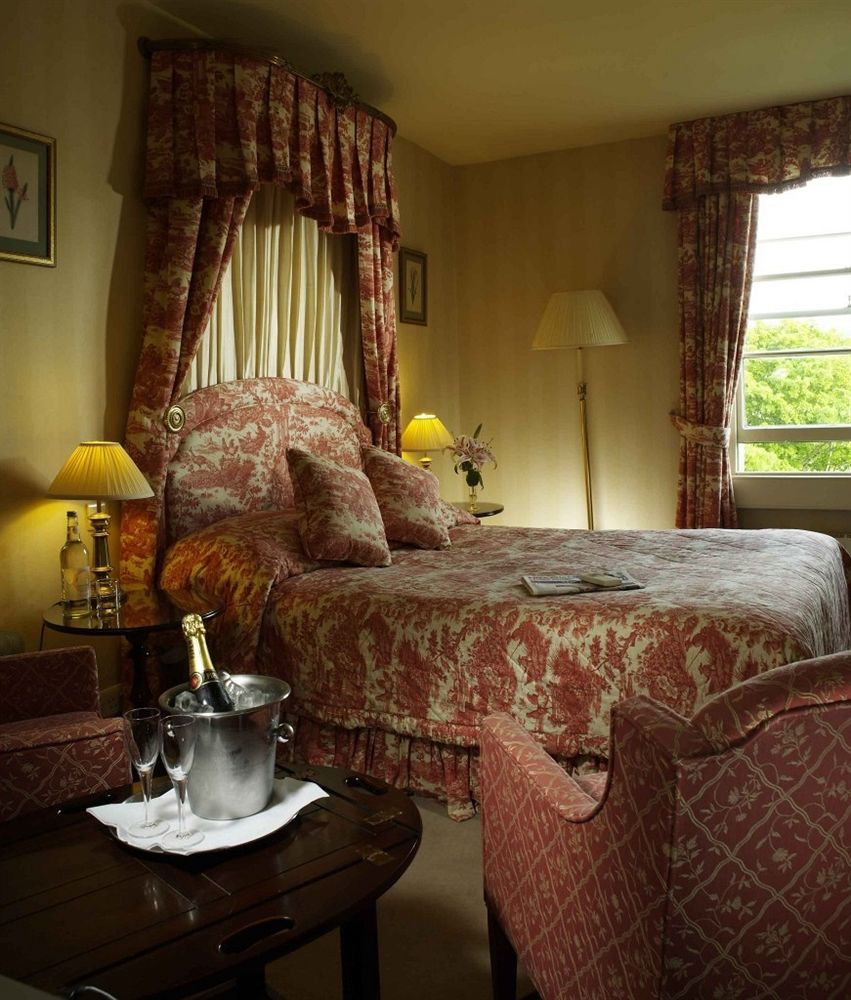 ホテル ザ ウィンザー タウンハウス バース エクステリア 写真 A bedroom at the hotel